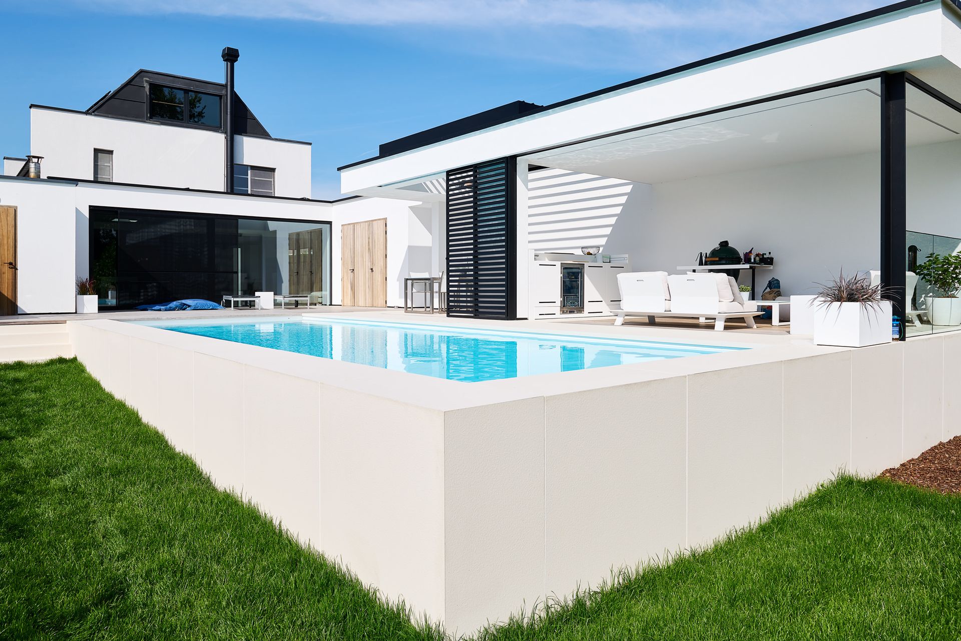 Architectuur foto zwembad met poolhouse