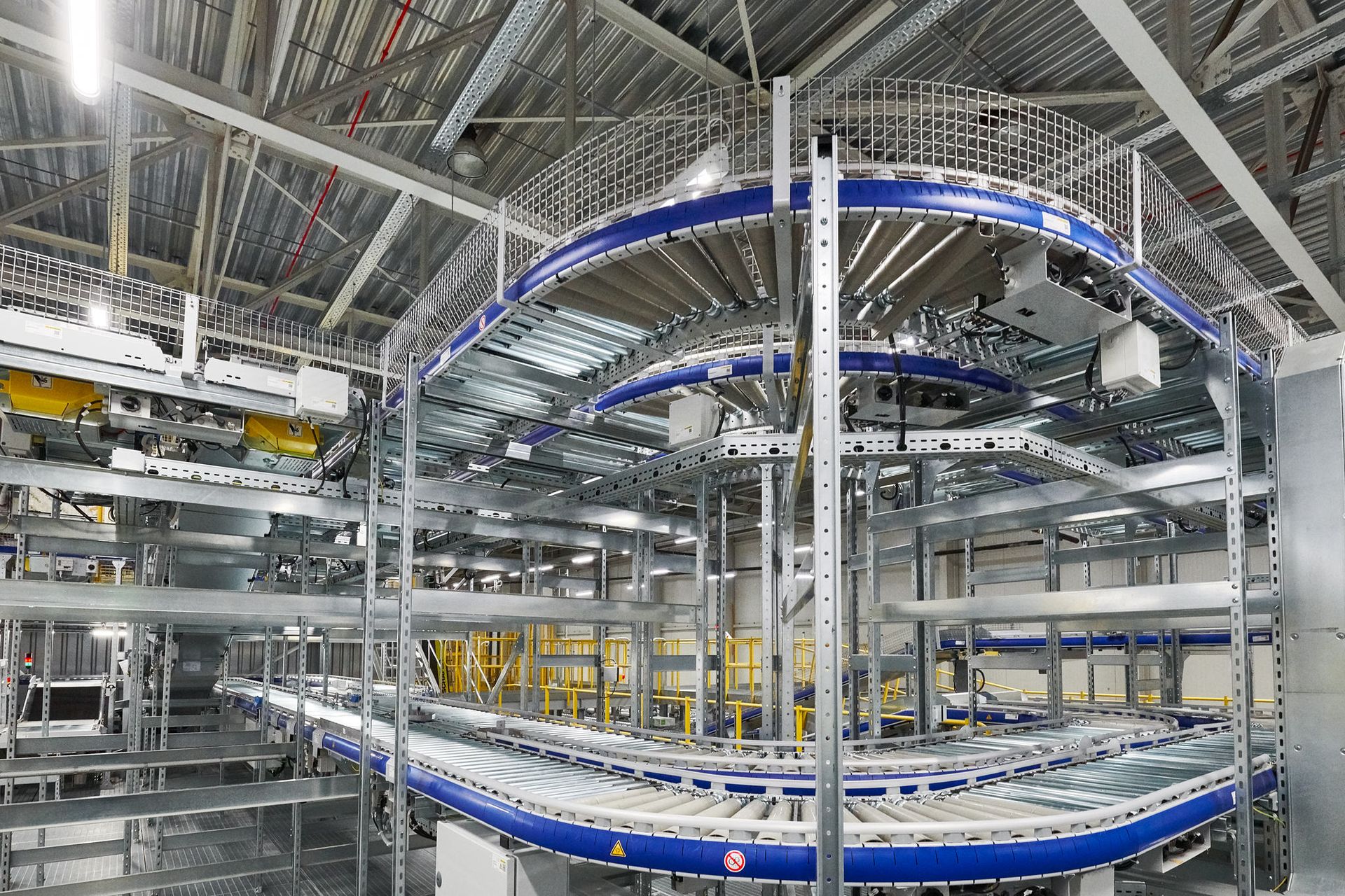 Transport rollen installatie in fabriek