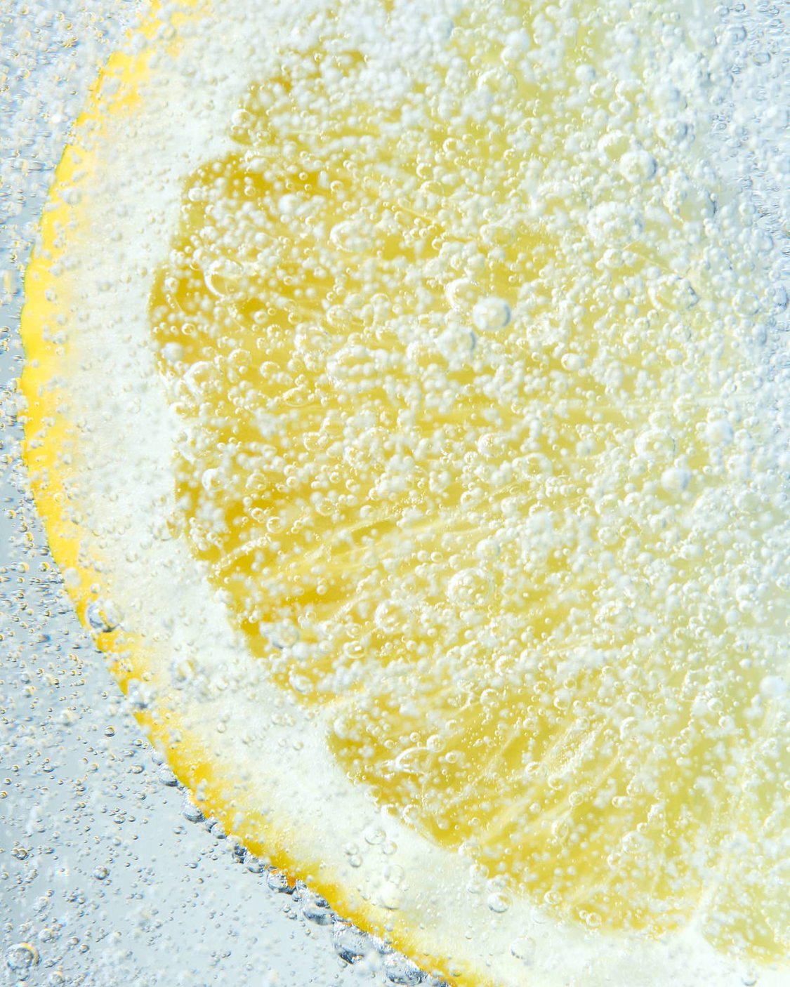 Sprite with lemon bubbles close up