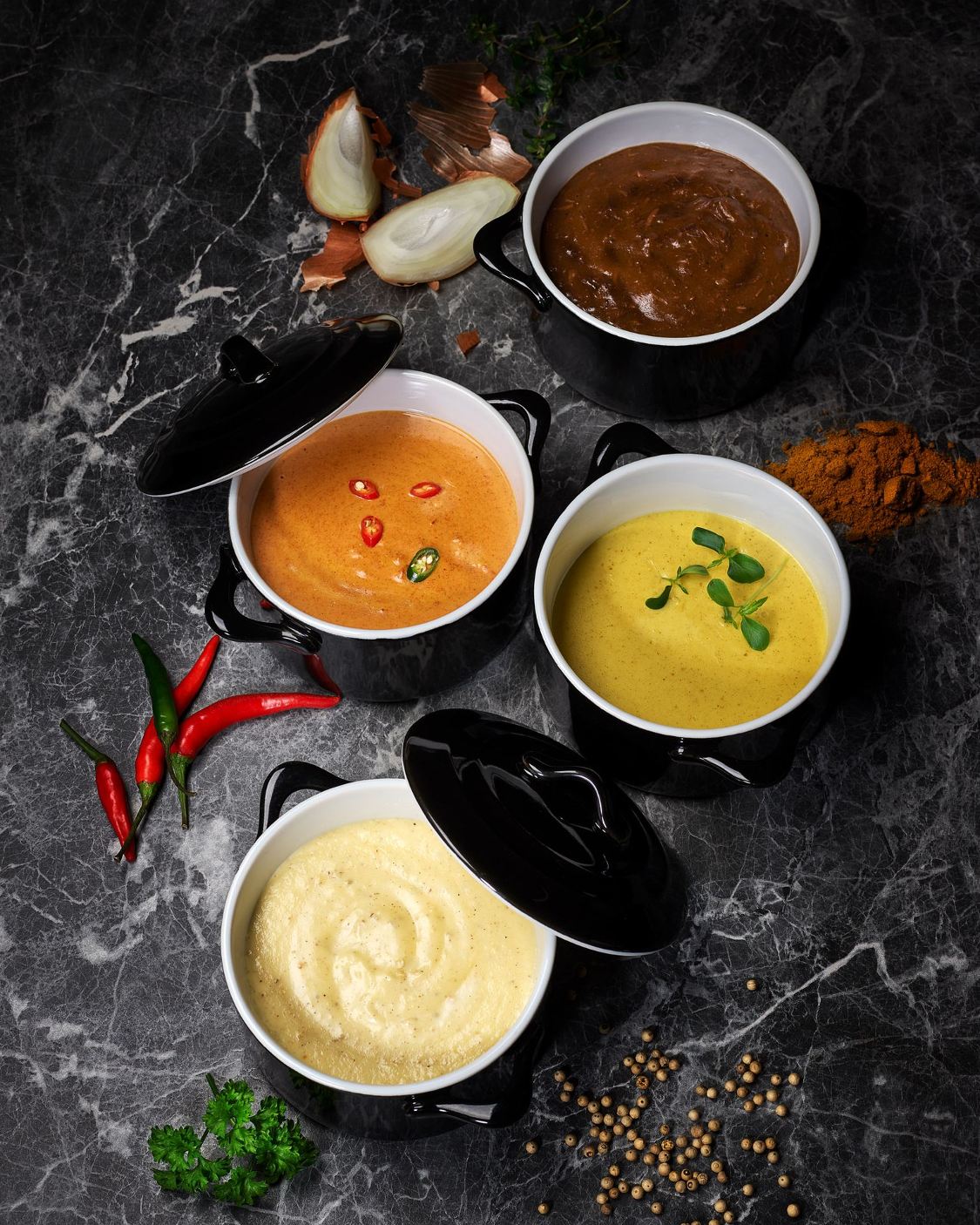 De Frietist warme sauzen stoofvleessaus currysaus pepersaus pikante saus