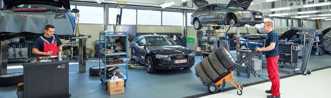 Werkplaats Audi Thoen Hofstade met 2 techniekers