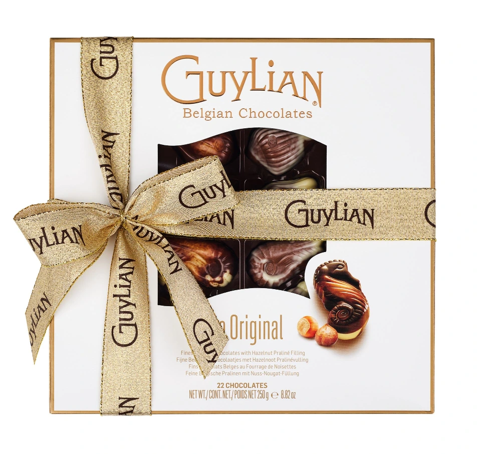 How product packshots help sales: what a product page needs
